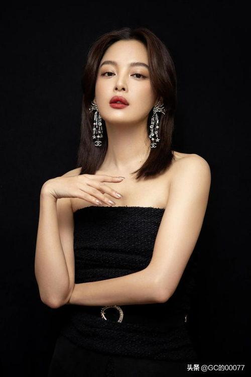 辛芷蕾 照片,光影交织下的魅力演绎