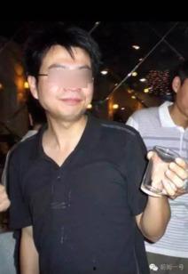 成希背景,从平凡走向卓越的励志传奇